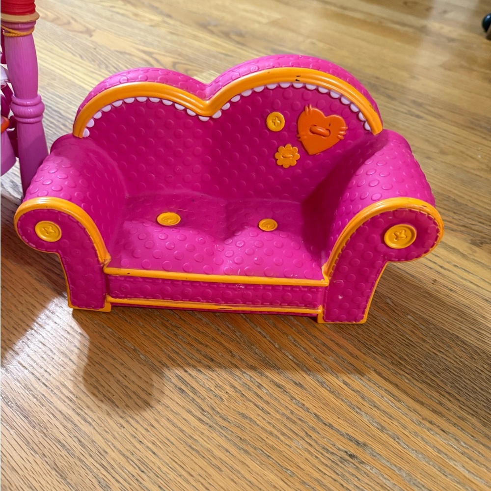 Lalaloopsy doll furniture couch